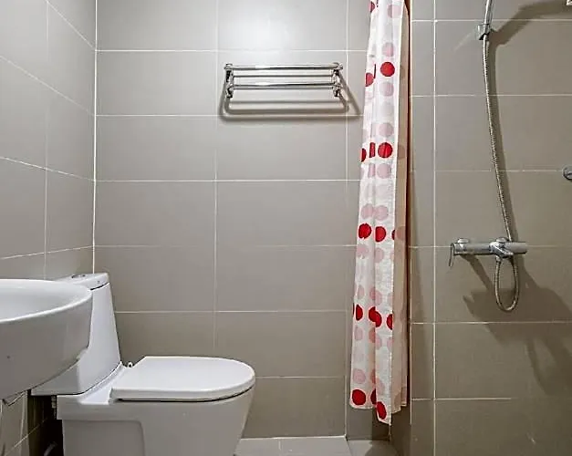 Hotel Serenity Unit 36-h Manila